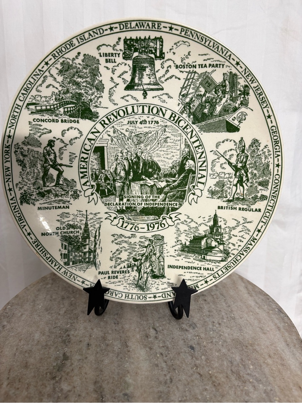 American Revolution Bicentennial Decorative Plate - Green
